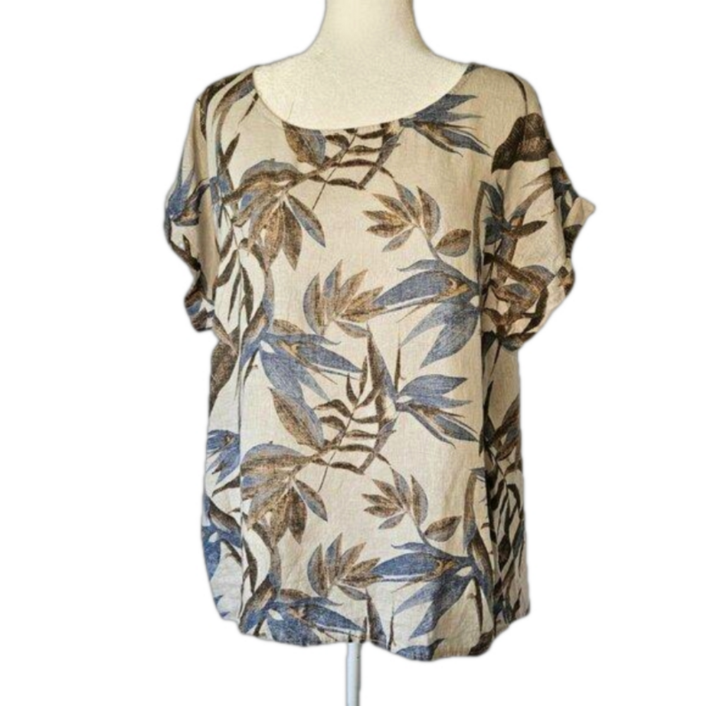 Women’s Floral Print Short Sleeve Tunic in Beige and Blue